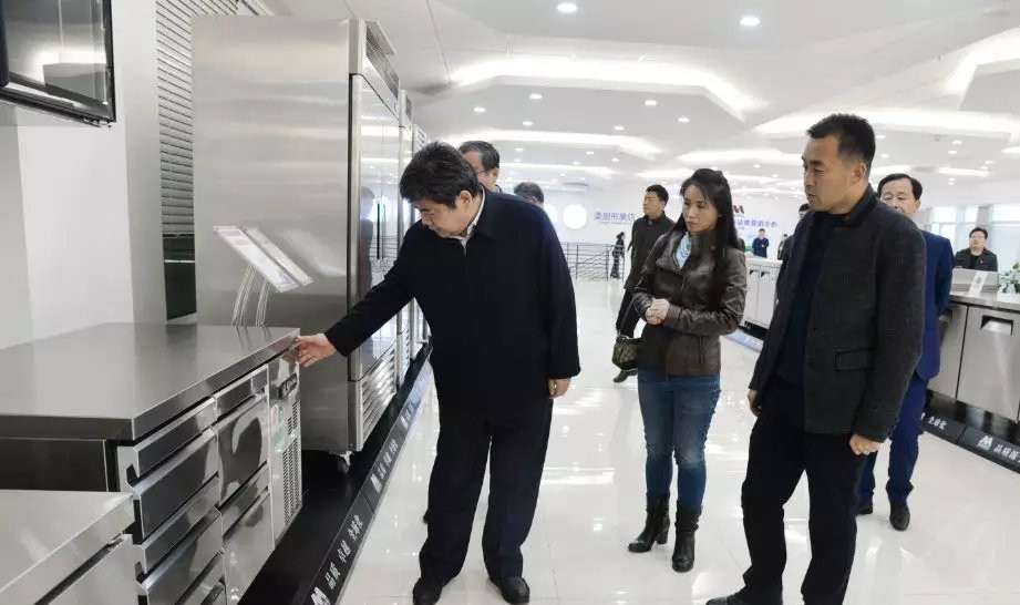 市委常委、統(tǒng)戰(zhàn)部部長(zhǎng)李家良陪同客人到濱州市(圖3)